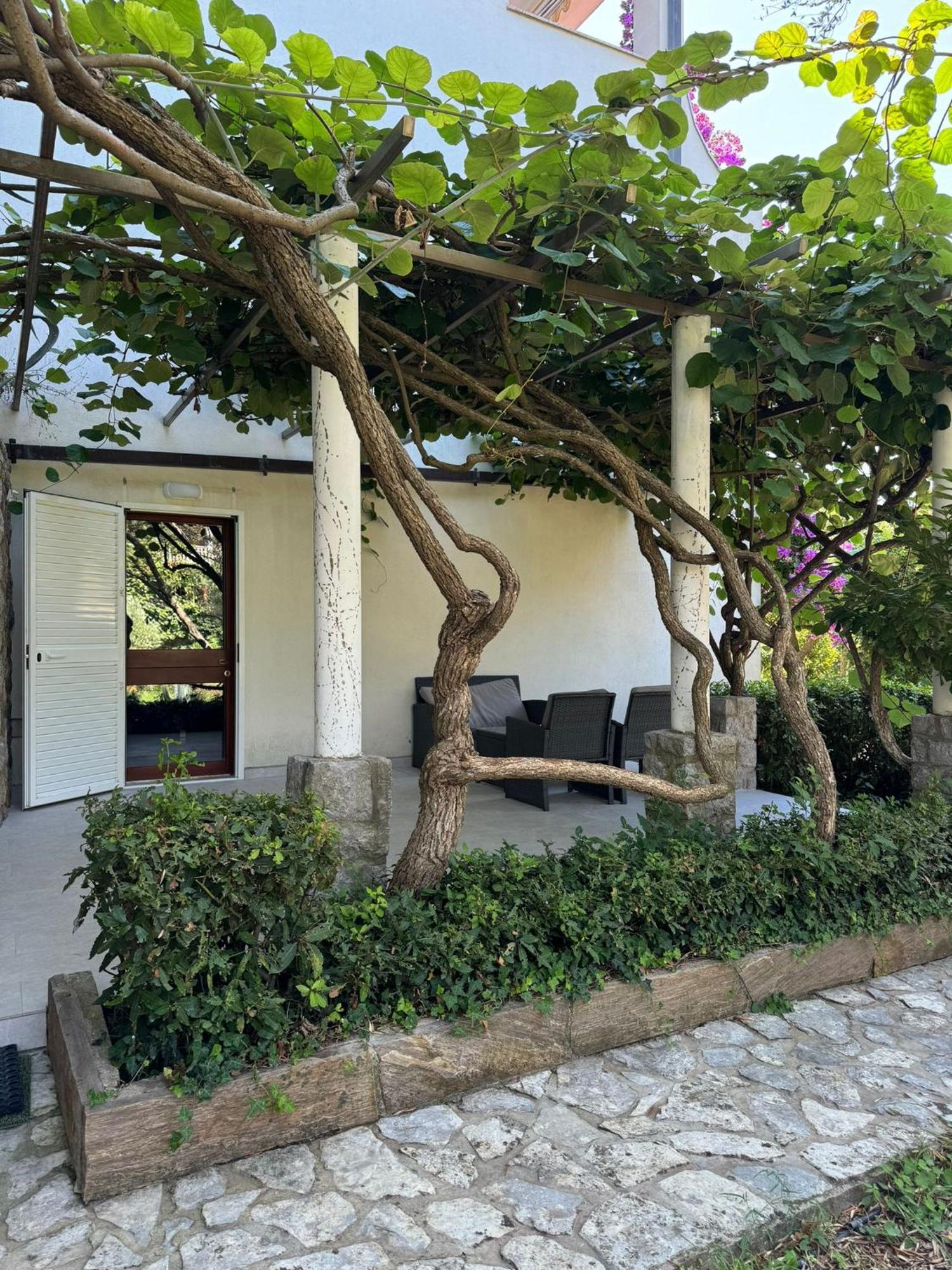 Apartman Kucer Krk Town Exterior photo