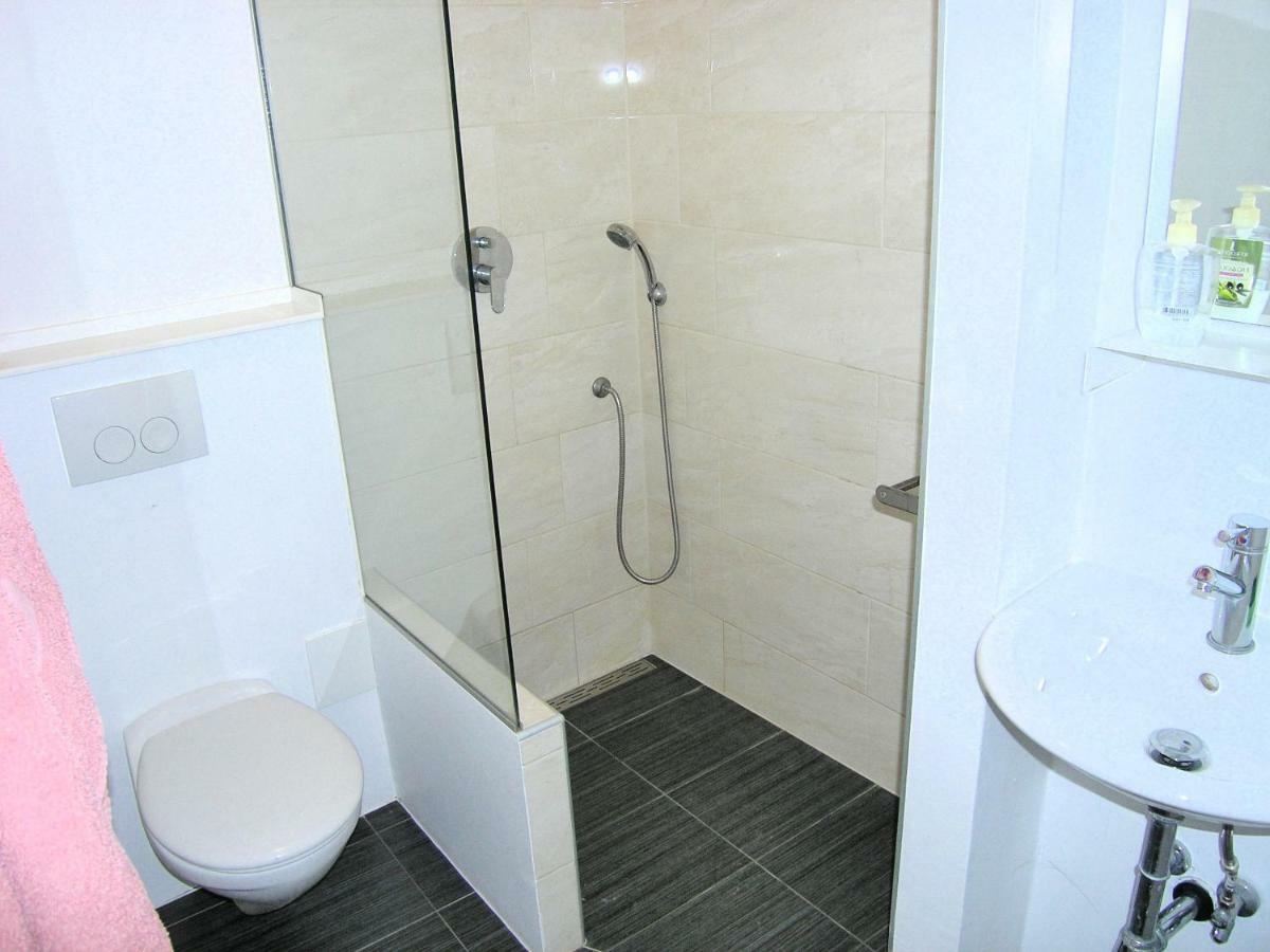 Apartman Kucer Krk Town Exterior photo